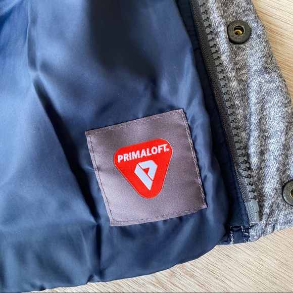 Gap. Grey Primaloft puffer vest. 18-24 months - Picture 6 of 8